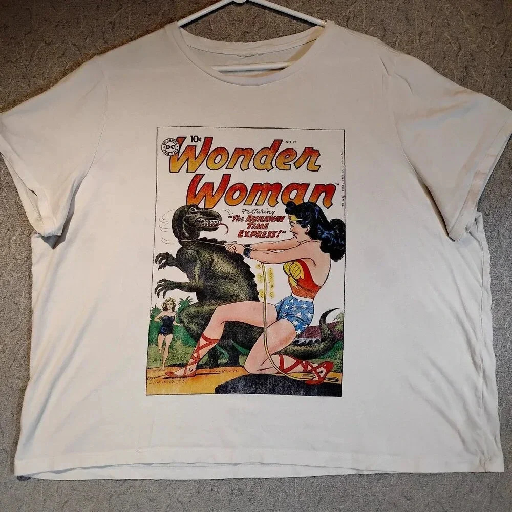 Vintage Women's Wonder Woman T-Shirt No Tag CK MEASUREMENTS